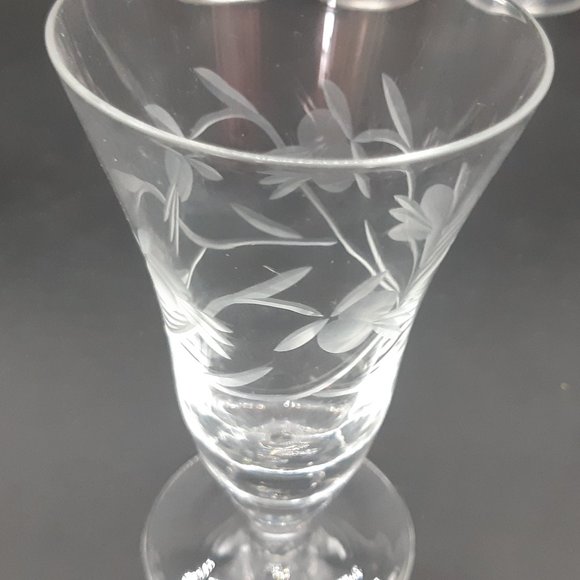 12 Etched Glasses -Wine Glasses and More - Picture 6 of 11